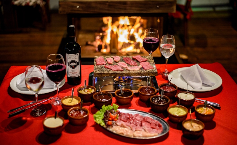 Bella Brasa: Sequência de Fondue em Gramado